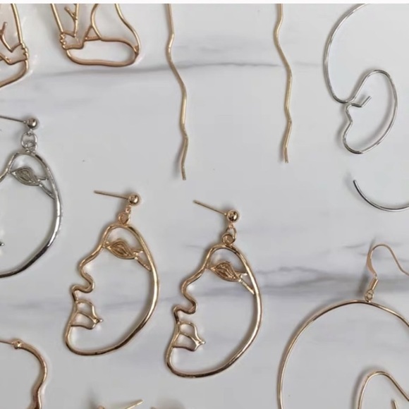 Antique Picasso Face Earrings - Picture 4 of 4